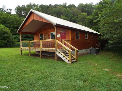 6018 Larkmoor Road, Cosby, TN 37722