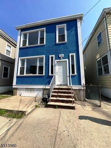 26 Liberty St, Passaic, NJ 07055