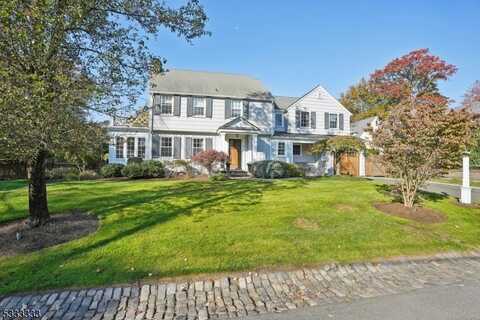 27 Whitney Rd, Millburn, NJ 07078