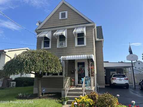 83 Amherst Avenue, Beach Haven, PA 18702