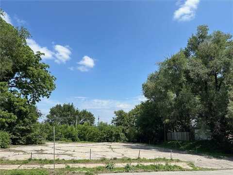 809 South 14th Street, Saint Joseph, MO 64501