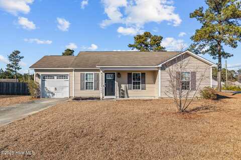 600 Red Bud Court, Richlands, NC 28574