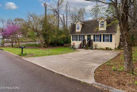 809 Cessna Rd, Knoxville, TN 37919