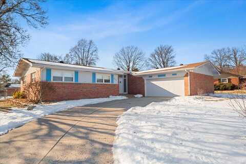 633 Springdale Drive, Belleville, IL 62223