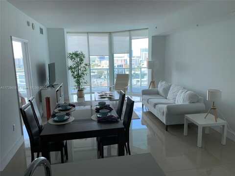 1900 N Bayshore Dr, Miami, FL 33132