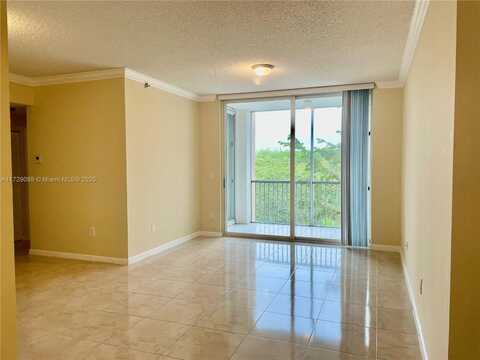 9805 NW 52nd St, Doral, FL 33178