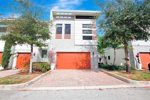 4429 NW 9th St, Plantation, FL 33317