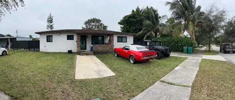 10130 Jamaica Dr, Cutler Bay, FL 33189