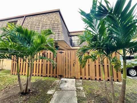 14293 SW 94th Cir Ln, Miami, FL 33186