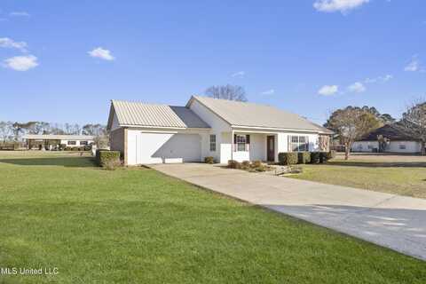 2236 Cooks Corner Road, Lucedale, MS 39452