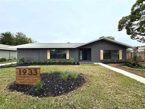 1933 WINNEBAGO TRAIL, FERN PARK, FL 32730