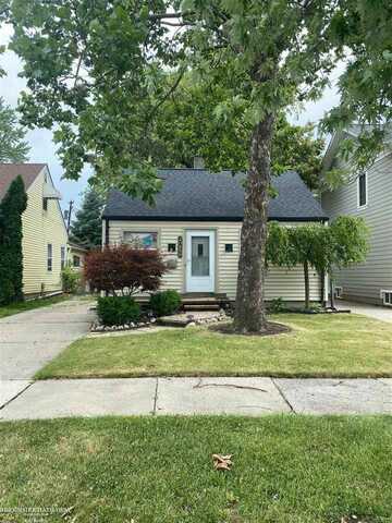 20859 Hampton, Harper Woods, MI 48255