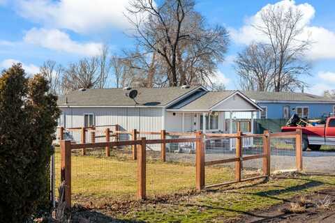 448 8th Street, Metolius, OR 97741