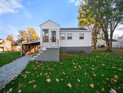 24 Glen Rd, Holbrook, MA 02343