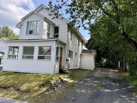 90 7th Avenue, Madawaska, ME 04756