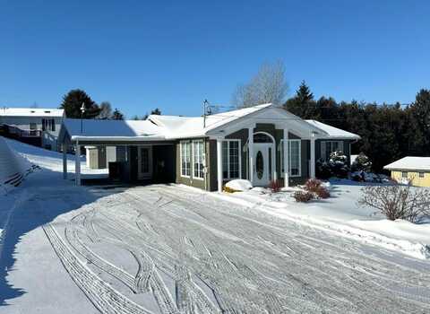 15 First Avenue, Fort Kent, ME 04743