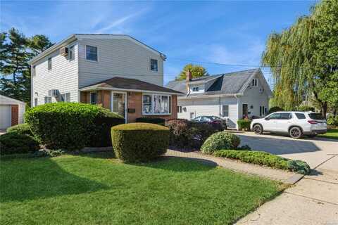 223 W Nicholai Street, Hicksville, NY 11801