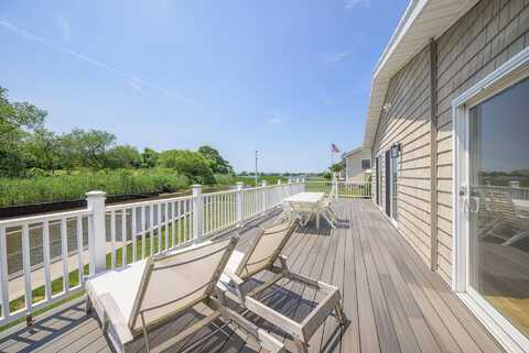 14 Landing Lane, Southampton, NY 11968