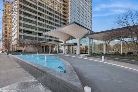 3550 N Lake Shore Drive, Chicago, IL 60657