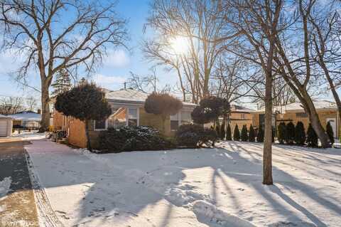 3935 W Jarvis Avenue, Lincolnwood, IL 60712