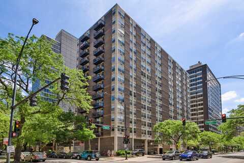 3033 N SHERIDAN Road, Chicago, IL 60657