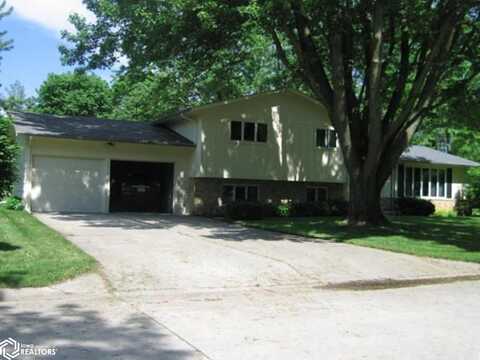 128 Woodland Drive, Forest City, IA 50436