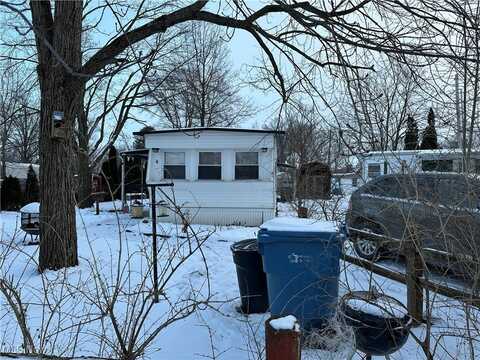 240 N Millborne Road N, Orrville, OH 44667