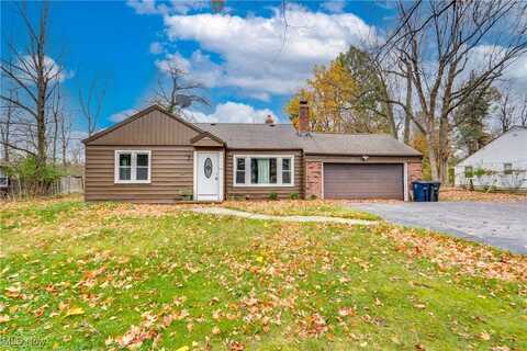 5678 Ridgebury Boulevard, Lyndhurst, OH 44124