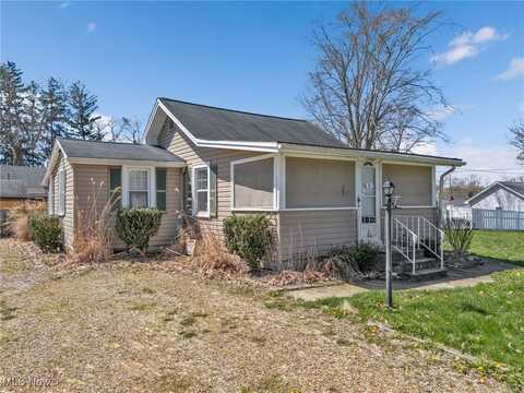 241 Tanglewood Trail, Chippewa Lake, OH 44215