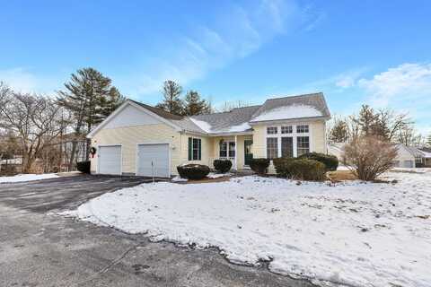 31 Lincoln Drive, Londonderry, NH 03053