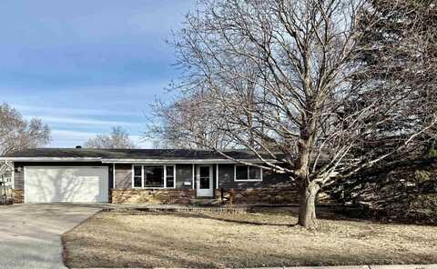 160 N 6th Ave. E., Hartley, IA 51346