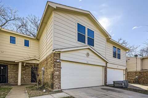 208 Creek Cove Drive, Dallas, TX 75217