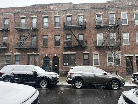 45-35 40th street, Sunnyside, NY 11104