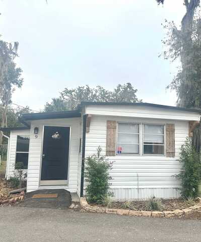 1208 Lee Street, Leesburg, FL 34748