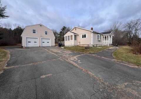 22 Memory Ln., Hermon, ME 04401