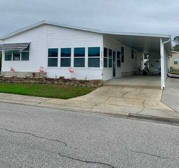 5806 Naples Dr, Zephyrhills, FL 33540