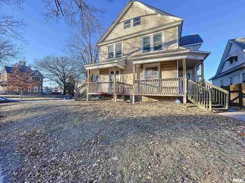 628 W 17TH Street, Davenport, IA 52803