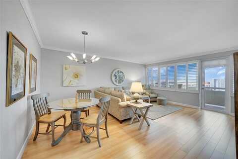 3200 NE 36 St, Fort Lauderdale, FL 33308