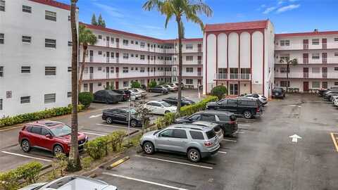 4270 NW 40th St, Lauderdale Lakes, FL 33319