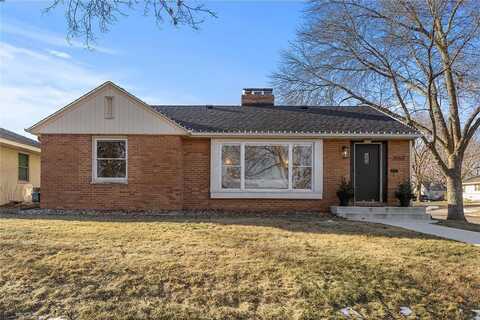 3553 Zenith Avenue N, Robbinsdale, MN 55422