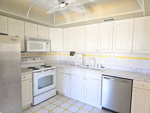 1800 SE Saint Lucie Boulevard, Stuart, FL 34996