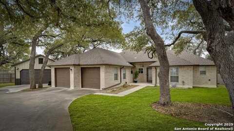 214 Glade Dr, Boerne, TX 78006