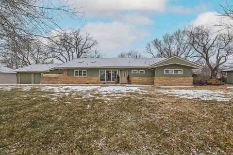 10 E Douglas Pkwy, Wichita, KS 67206