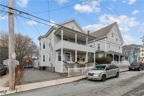 92 Warner Street, Newport, RI 02840