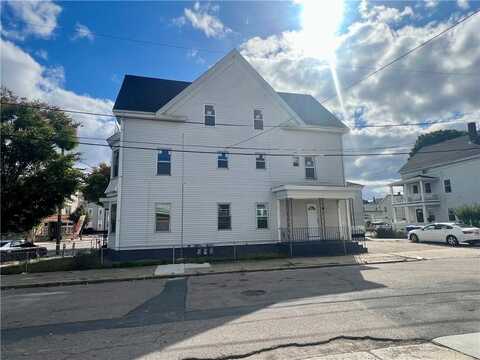 686 Broadway, Pawtucket, RI 02860