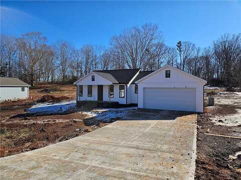 6453 Post Road, Thomasville, NC 27360