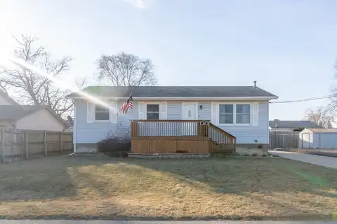 1114 Roosevelt Street, Waterloo, IA 50707