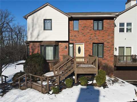 208 Spring Run Dr, Monroeville, PA 15146