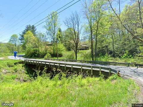 White Oak Rd, Waynesville, NC 28785