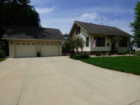 1St, BLOOMING PRAIRIE, MN 55917